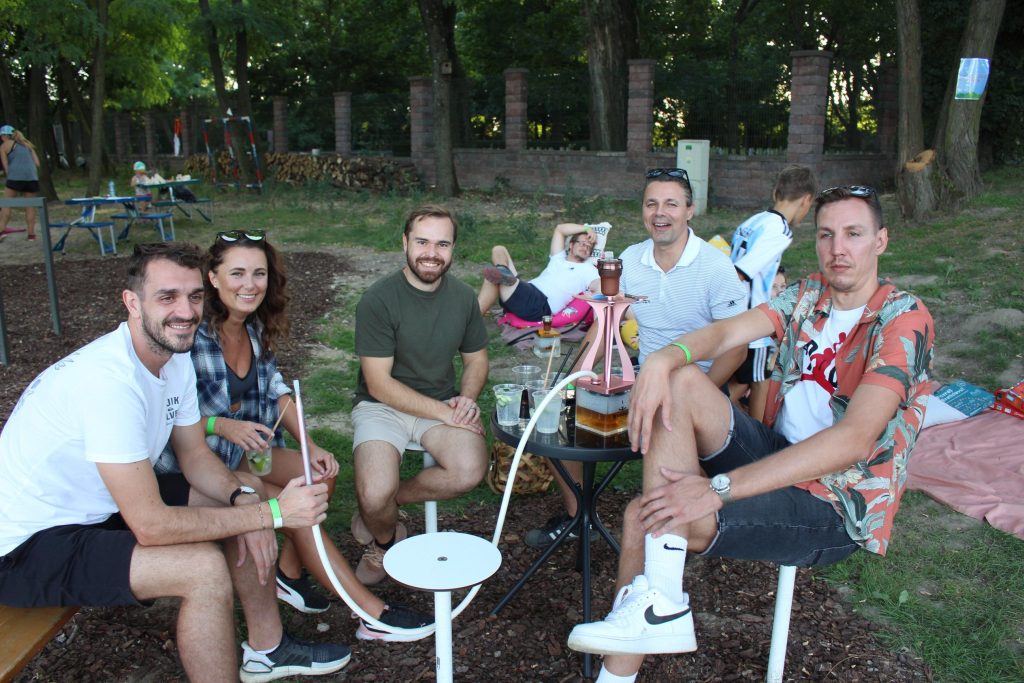 Teambuilding so shisha cateringom